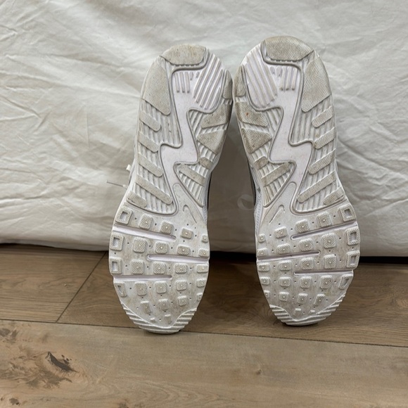 2021 Nike Air Max Excee “White Iridescent” - Picture 7 of 10